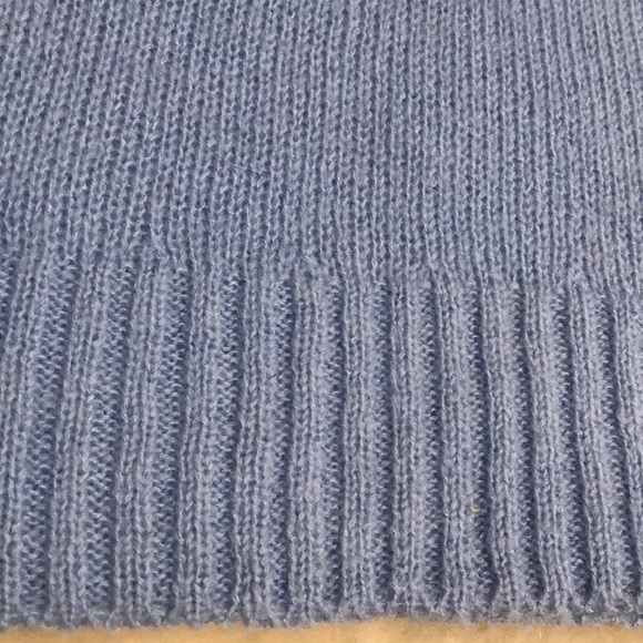 SALE.  Bar III  Ribbed V-Neck Pullover Sweater. L - Picture 5 of 6